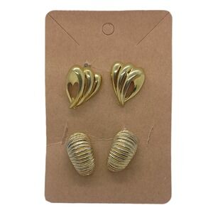 Monet Gold Toned Clip-on‎ earrings Vintage SKUJ025